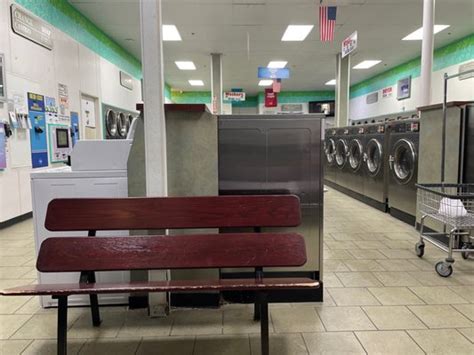 laundromat santa clarita